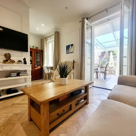 Le Petit Four Jardin - Dans Le Vieil Apartmán *