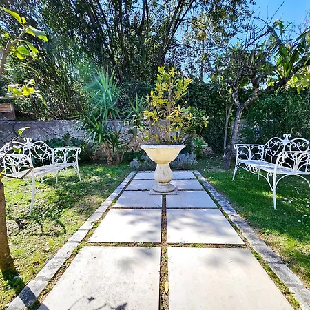 Le Petit Four Jardin - Dans Le Vieil Apartmán