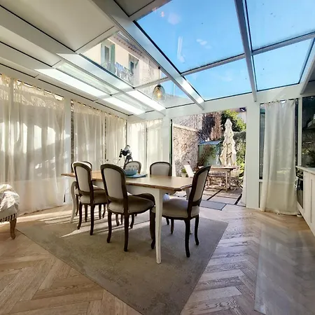 Le Petit Four Jardin - Dans Le Vieil Apartman *