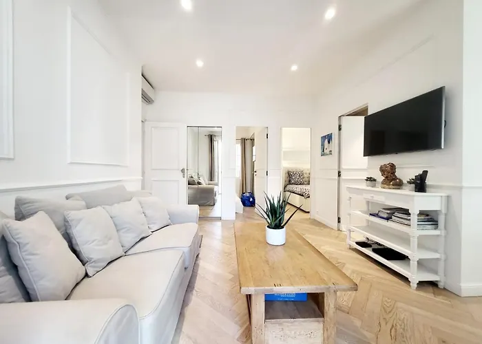 Daire Le Petit Four Jardin - Dans Le Vieil Antibes